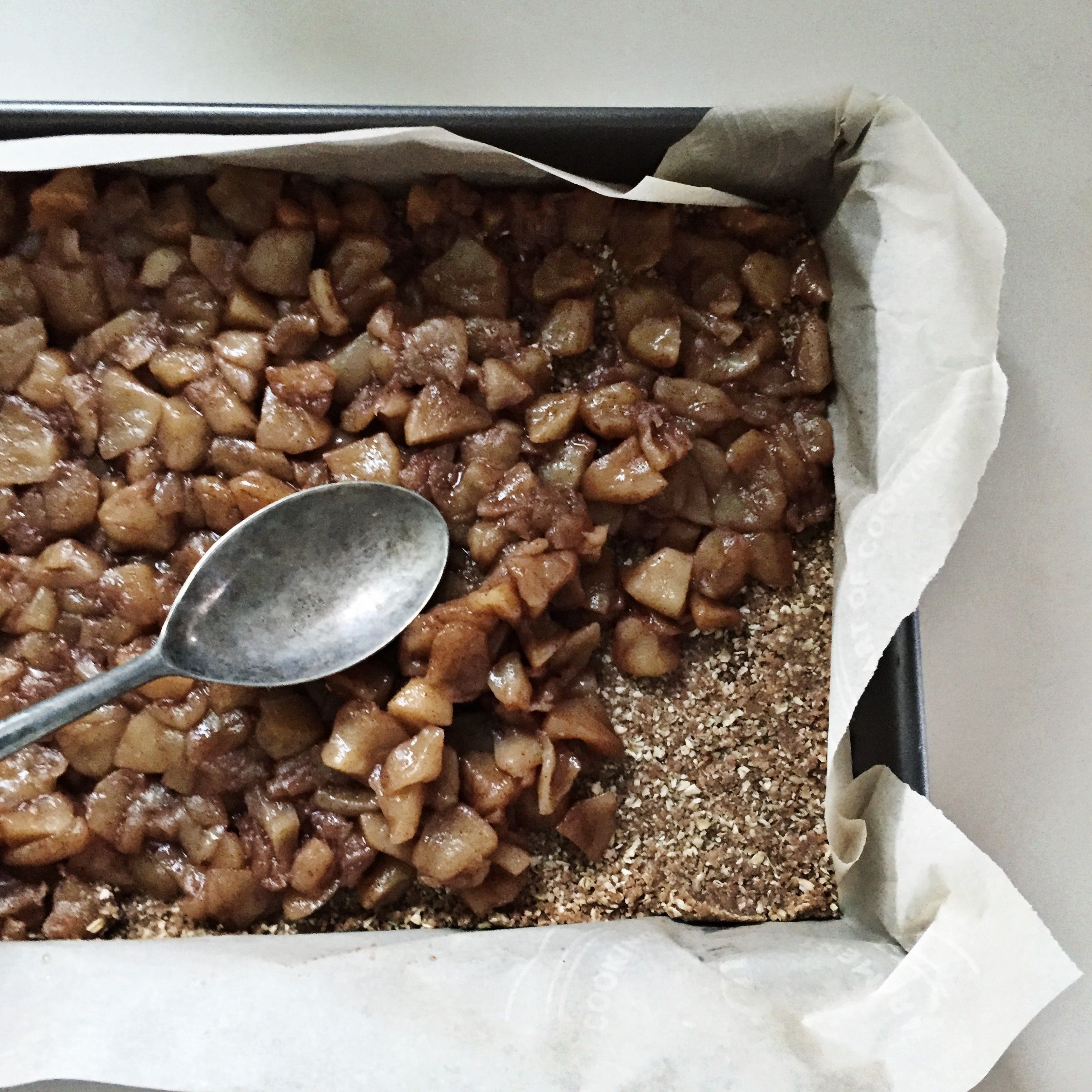Apple Crisp Bars
