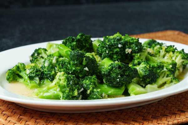 Steamed Broccoli - The Woks of Life