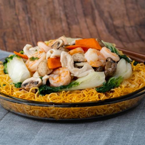 Hong Kong Style Noodles (ๆธฏๅผ็
้บต)