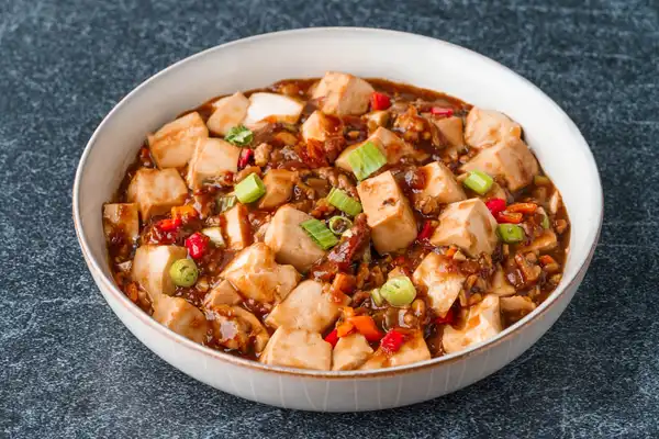 Mapo Tofu with Pork (麻婆豆腐) | Made With Lau