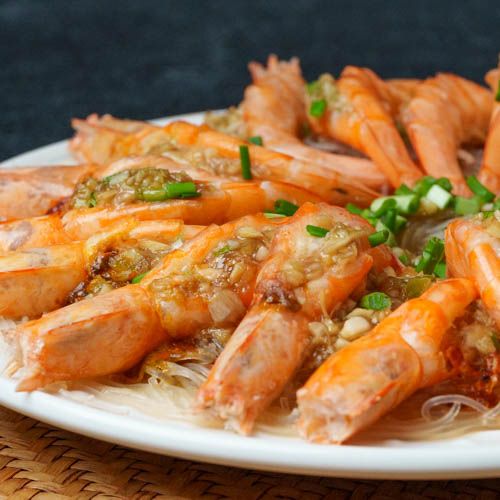 Steamed Garlic Shrimp on Vermicelli (่่่ธ่ฆ)