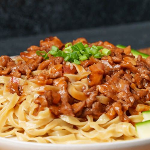 Zha Jiang Mian (็ธ้ฌ้บต)