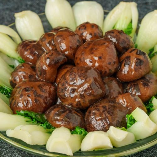 Braised Chinese Mushrooms with Bok Choy (็ฝ่็ๅฌ่)