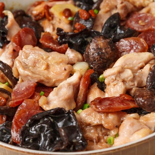 Steamed Chicken with Mushroom and Chinese Sausage (ๅฌ่่่
ธ่ธ้)