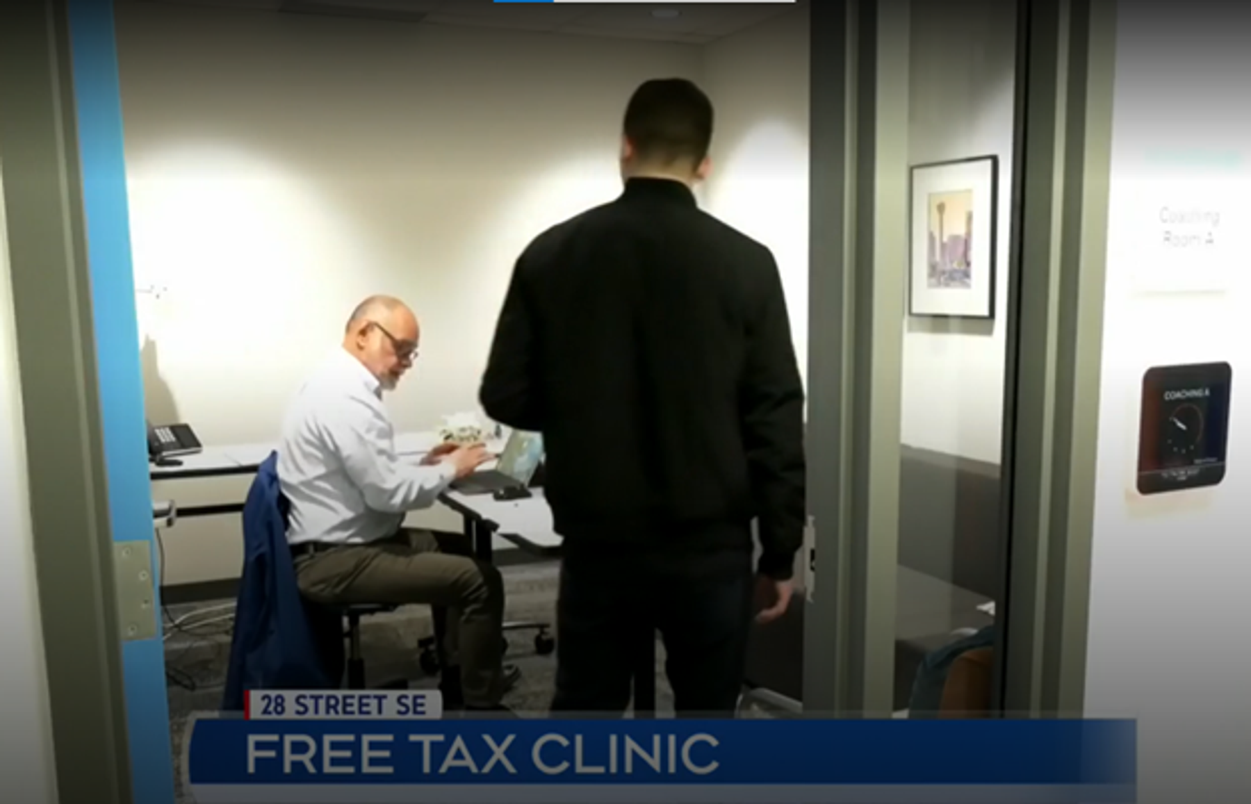 A screenshot of a news story about tax filing.