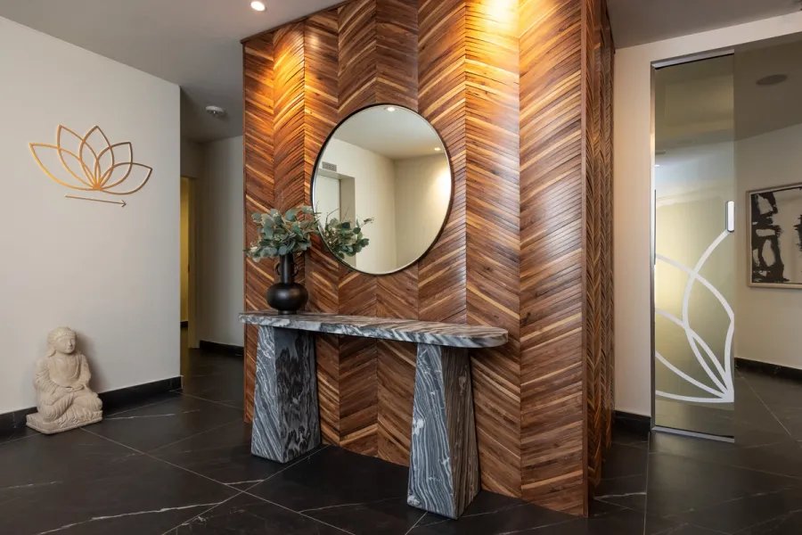 SpaMedica — clinic exterior and interior.