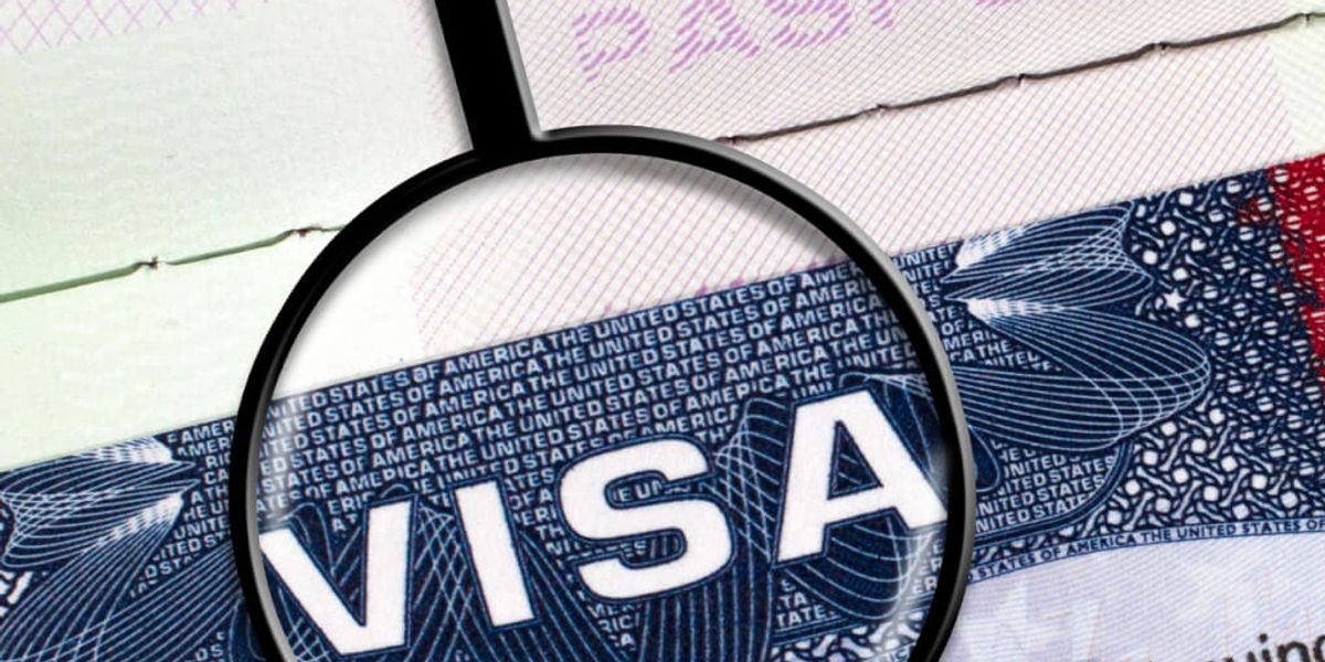 USCIS гэр бүлийн ногоон картын, хүүхдийн насыг тооцох журмыг өөрчилөв