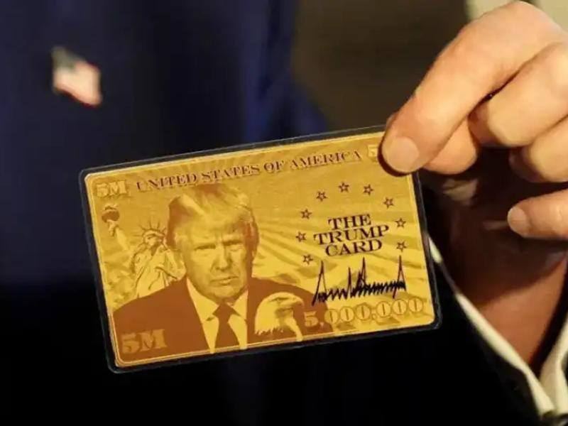 Трампын "Алтан" ногоон картууд буюу Засгийн газар саятнуудад байнгын оршин суух боломж олгох зөвшөөрөл