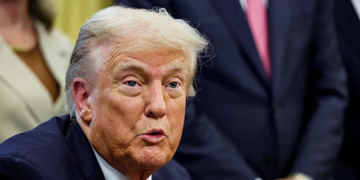 Трамп “Antifa”-г дотоодын террористууд гэж зарлав
