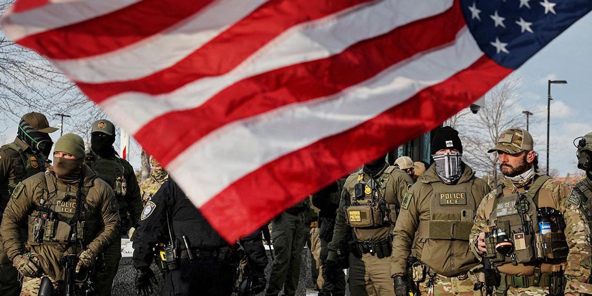 ICE цагаачдыг хянах томоохон систем бий болгожээ