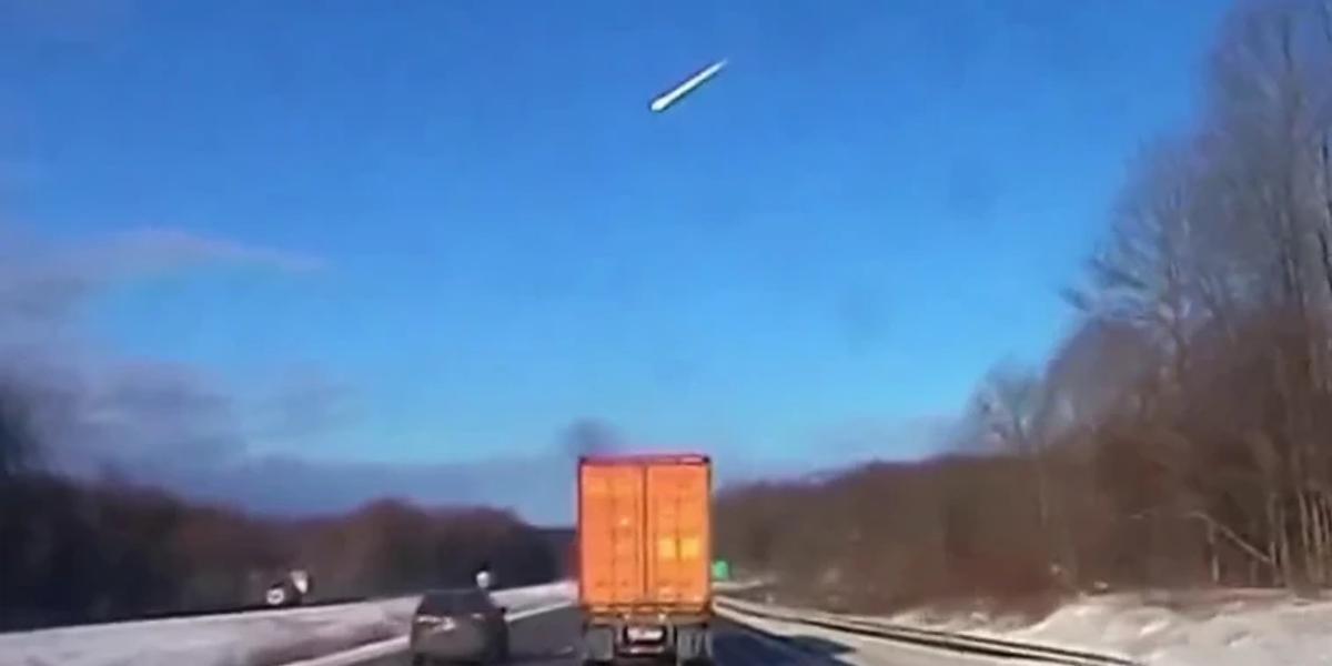 Кливлендийн дээр солир дэлбэрч, аймшигтай нүргэлсэн чимээ, газрын доргилт үүсгэжээ