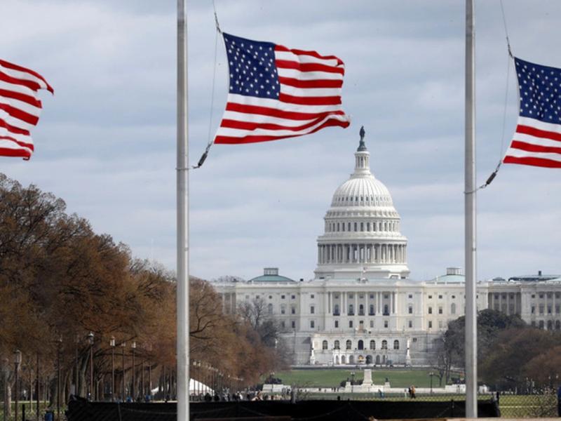 Хоригт орсон хоёр улс, хариу арга хэмжээ авахын тулд АНУ-ын иргэдийг улсдаа нэвтрэхийг хориглов