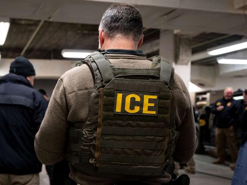 ICE агентууд, өдөр тутмын баривчилгааны “норм”-той, мөн цагаачдыг хянах апп ашиглаж байснаа хүлээн зөвшөөрөв