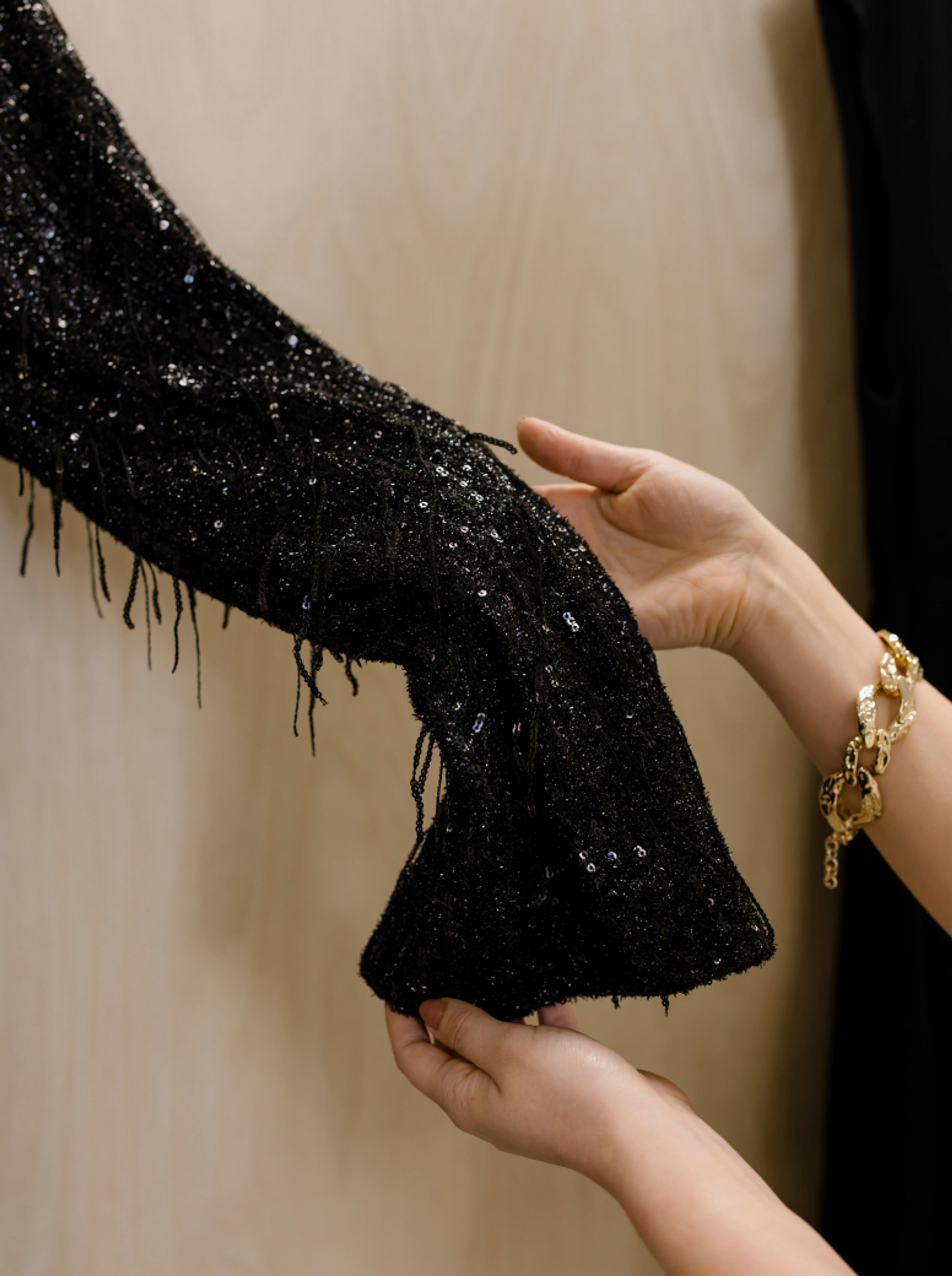 Commonry Black Sequin Dress Sleeve