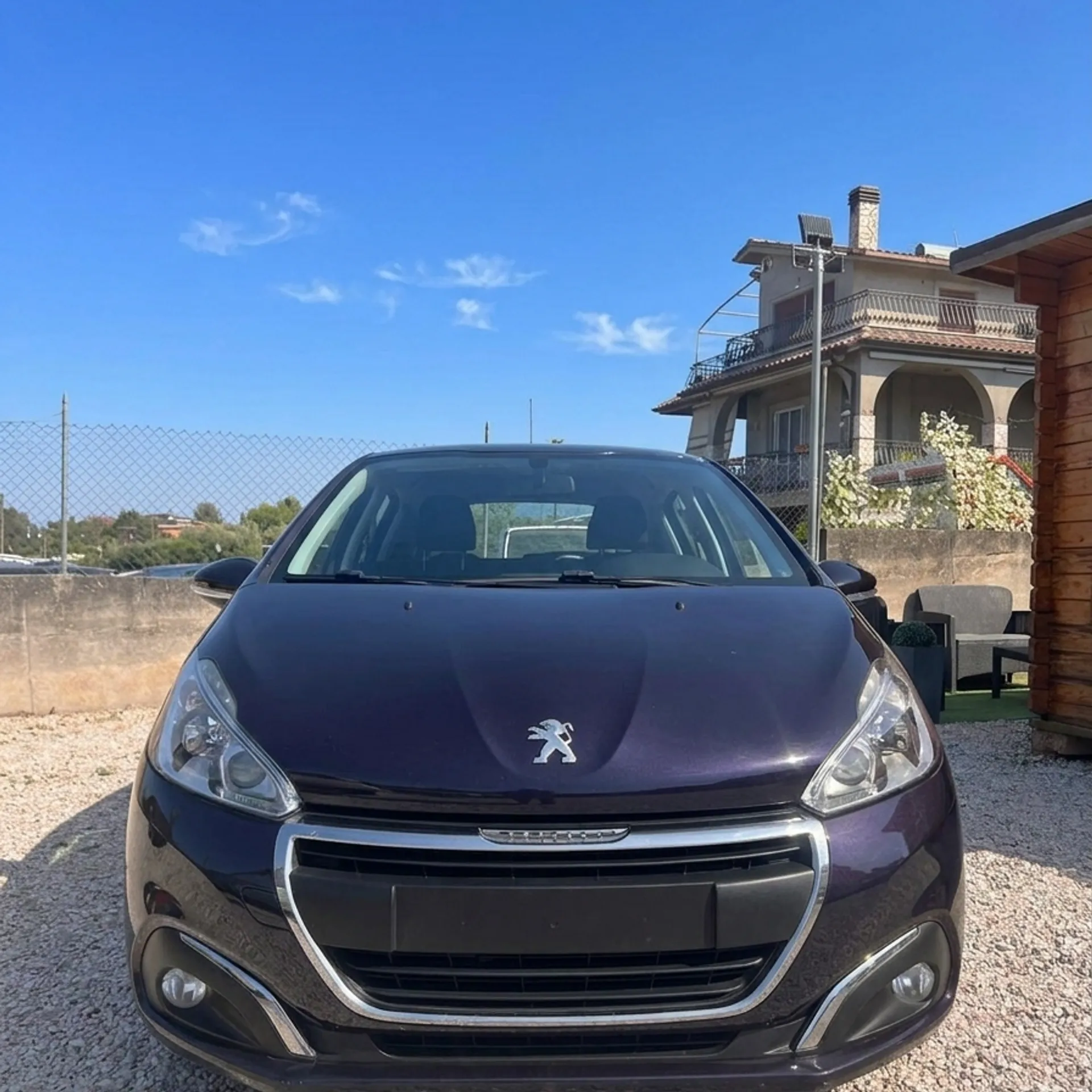 Peugeot 208 5p 1.6 bluehdi Allure 75cv — foto 1