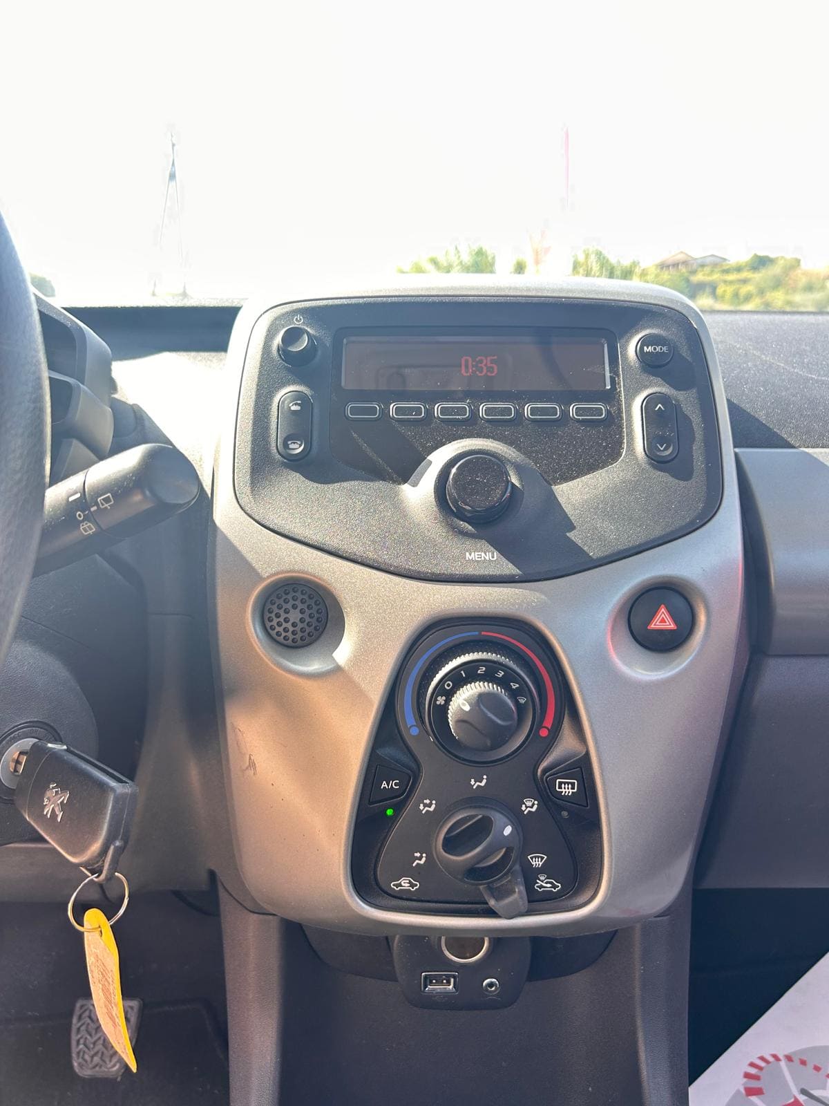 Peugeot 108 Active Top — foto 9