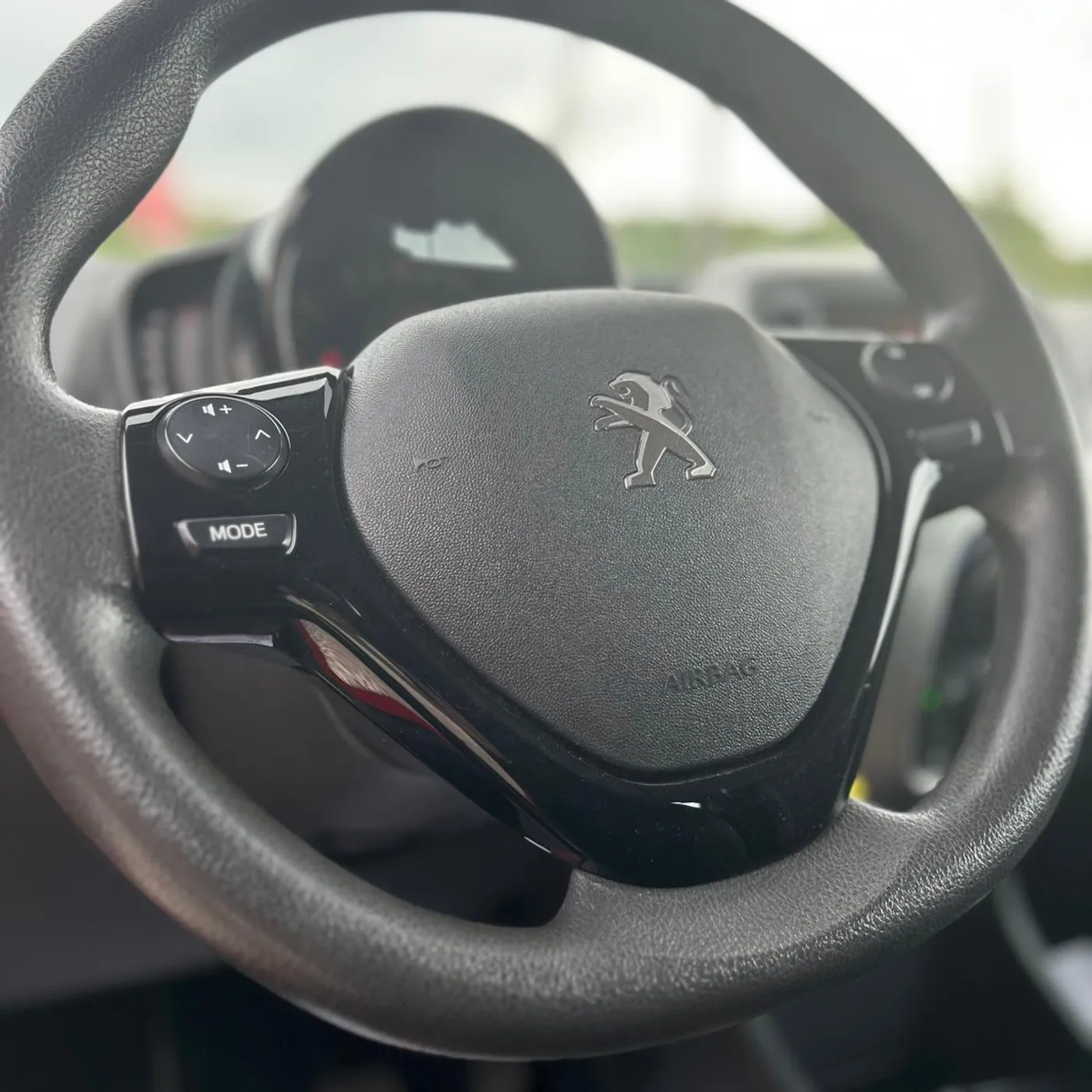 Peugeot 108 Active Top — foto 3