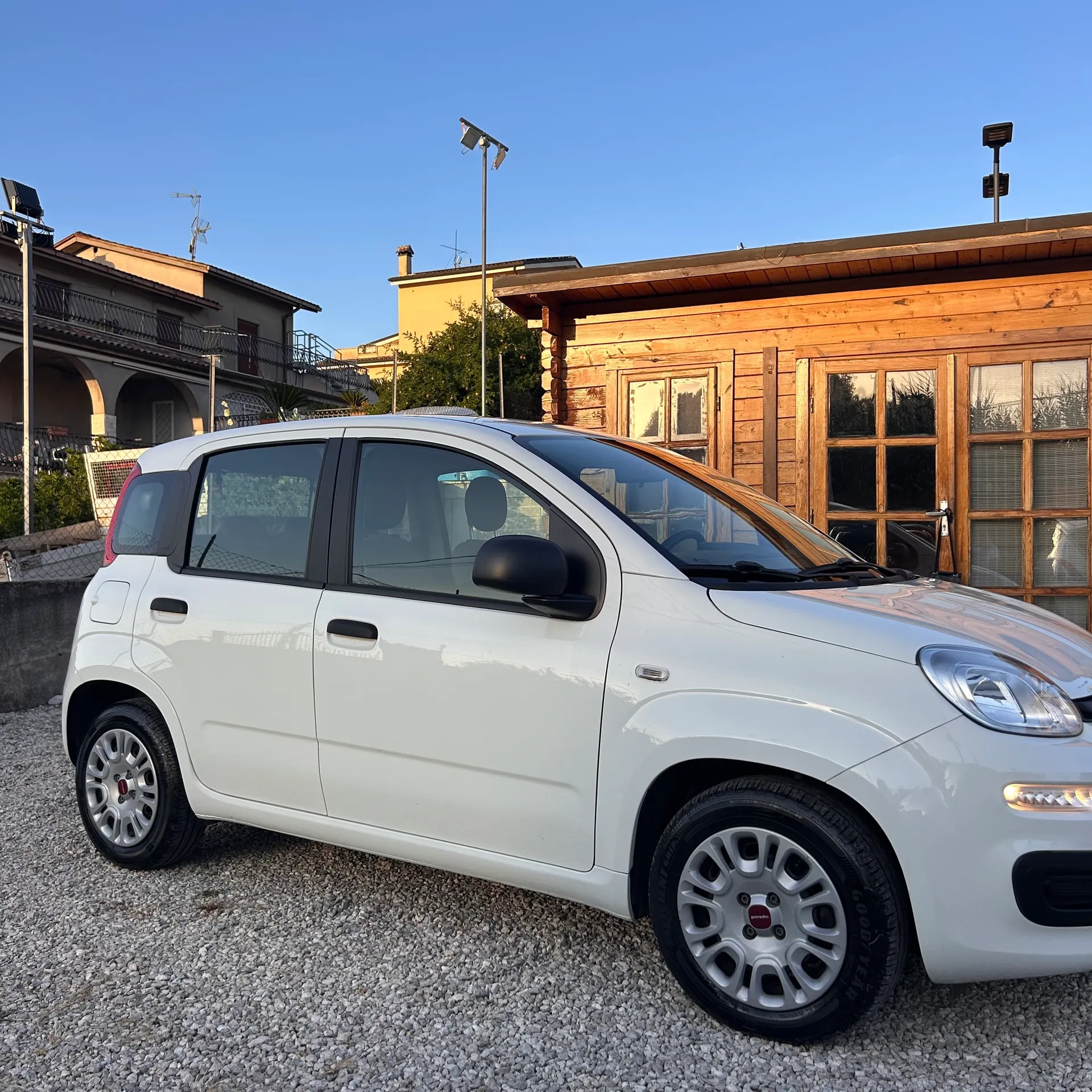 Fiat Panda 1.0 Hybrid 5 posti — foto 2