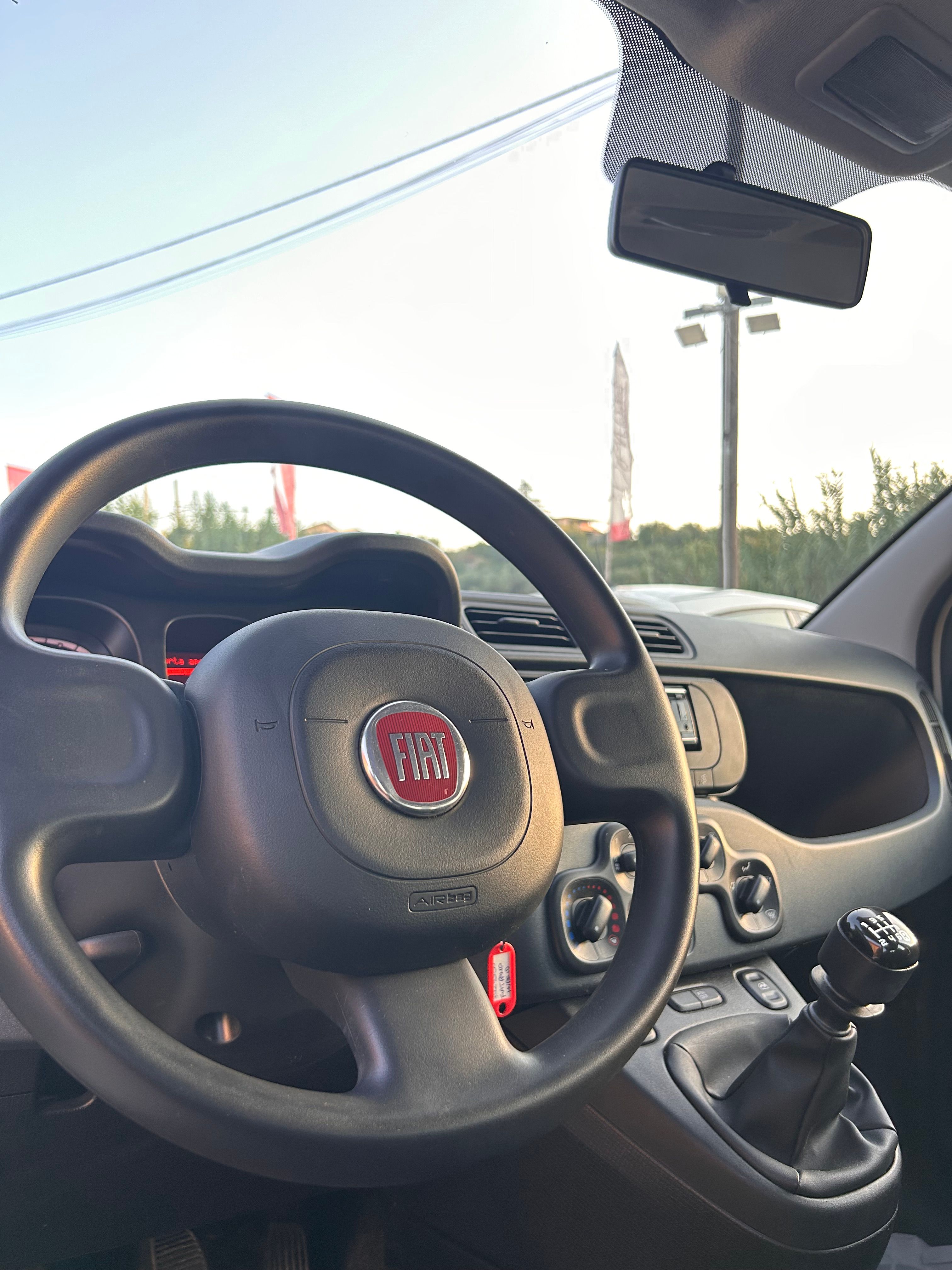 Fiat Panda 1.0 Hybrid 5 posti — foto 4
