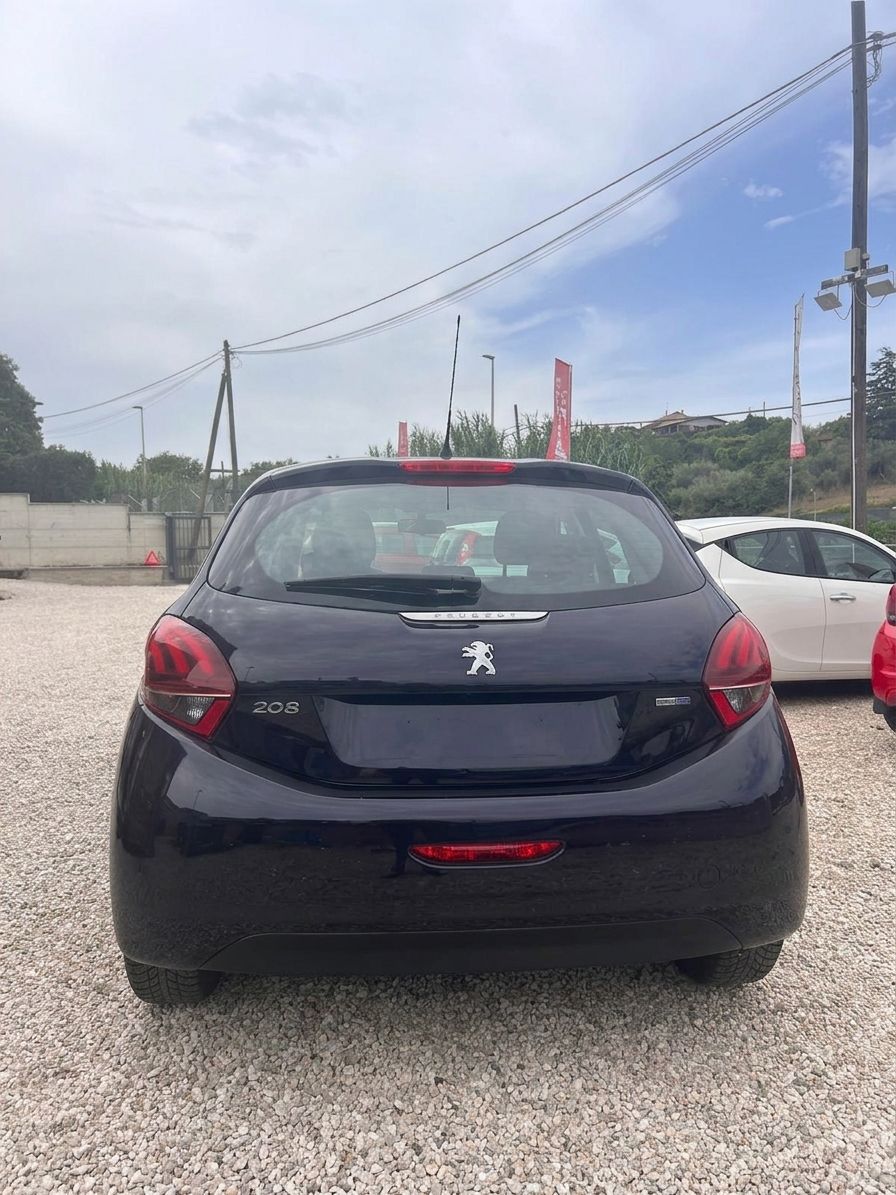 Peugeot 208  5p 1.6 bluehdi Allure 75cv — foto 8