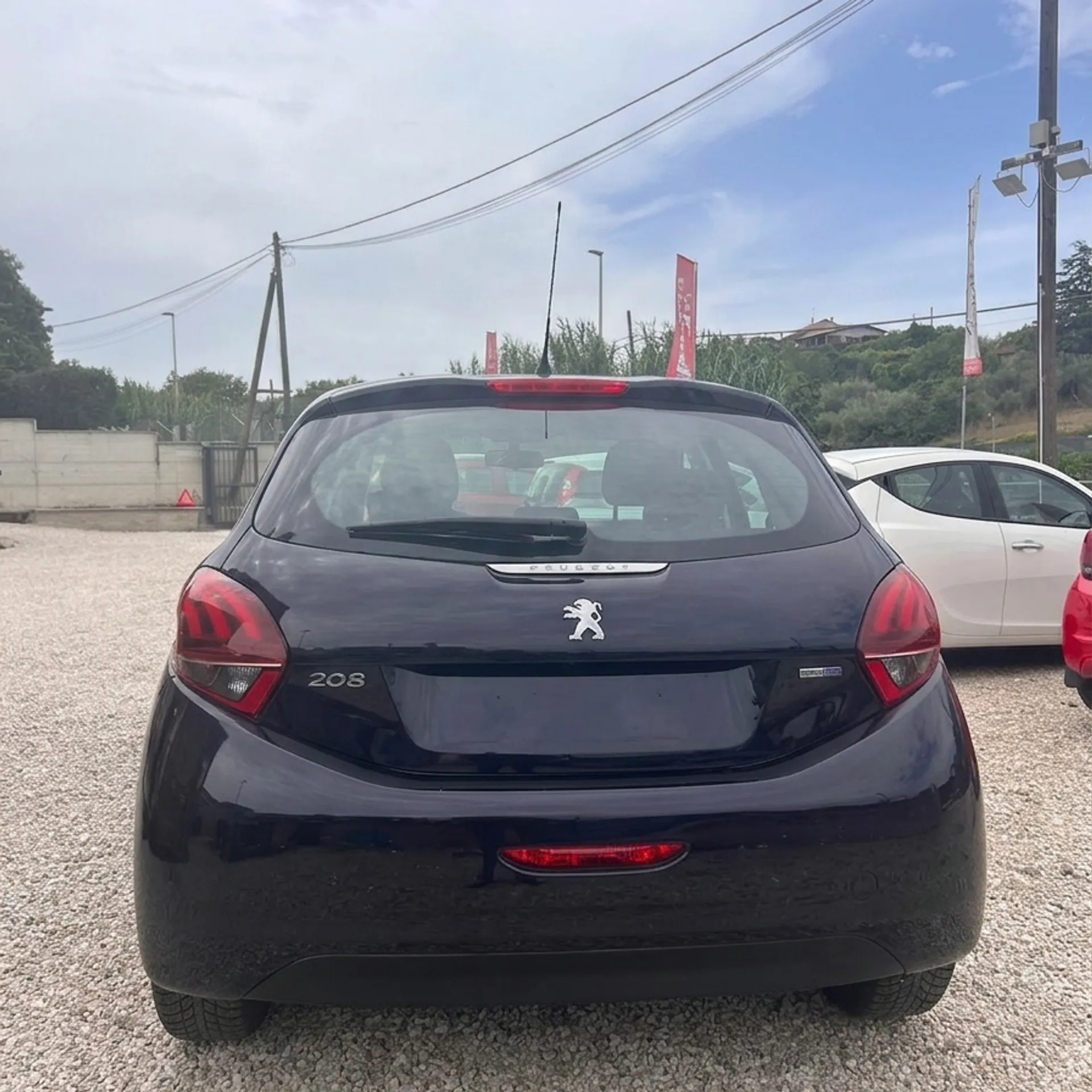 Peugeot 208 5p 1.6 bluehdi Allure 75cv — foto 8