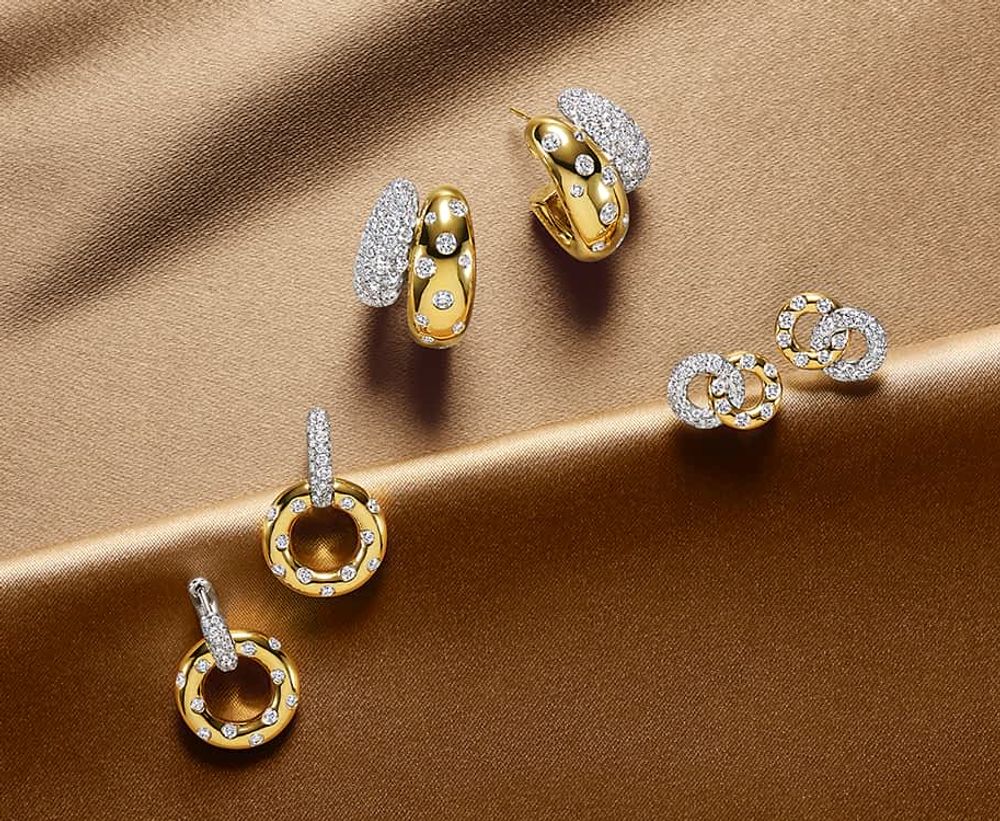 Bold Gold, Brilliant Diamonds