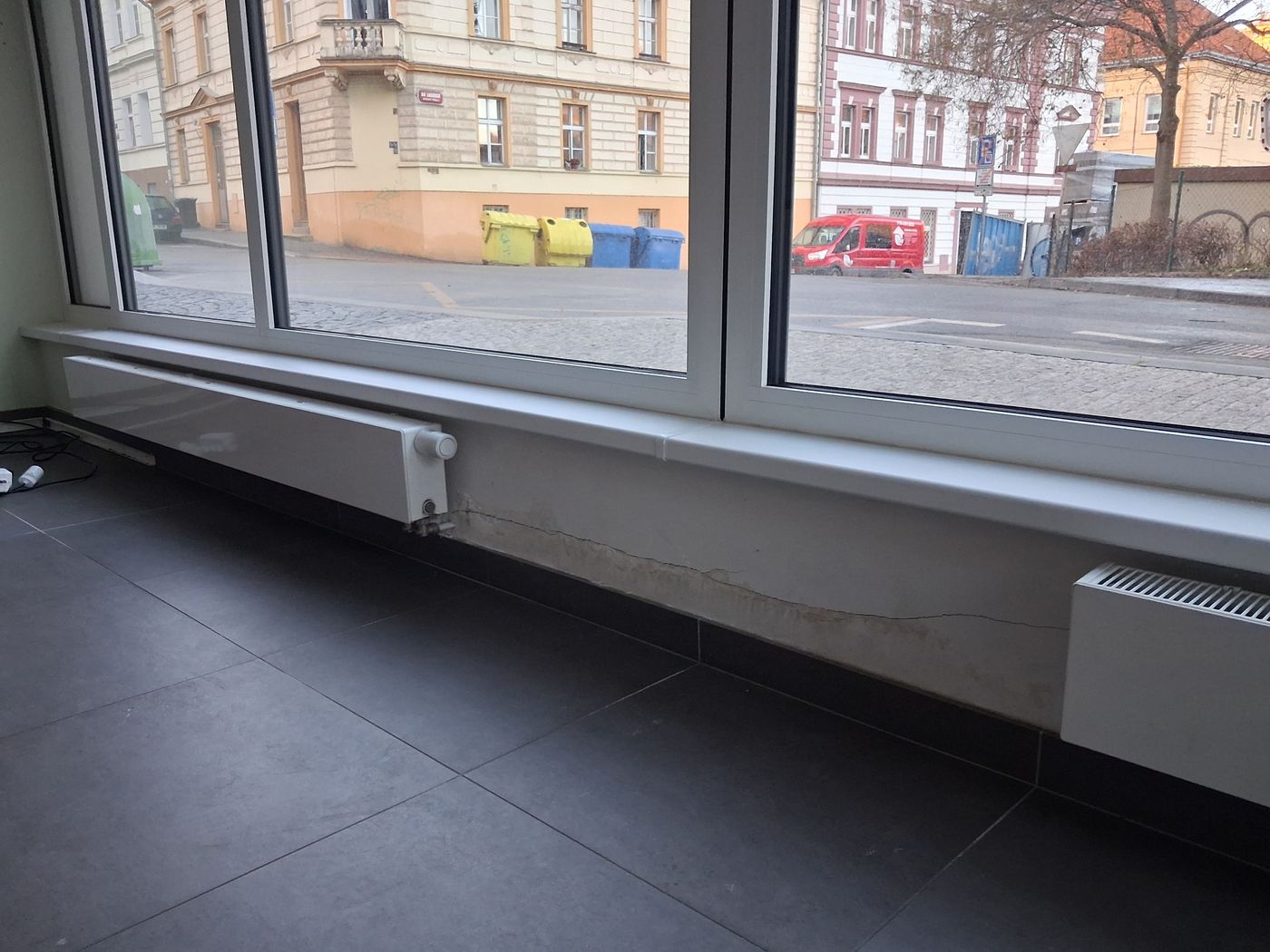 Odstranění kuchyňského ostrůvku a malování — Výchozí stav 1