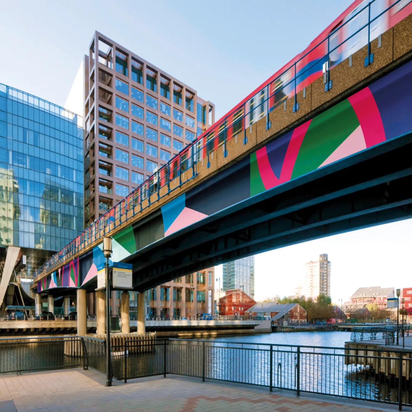 Canary Wharf station and the Elizabeth line