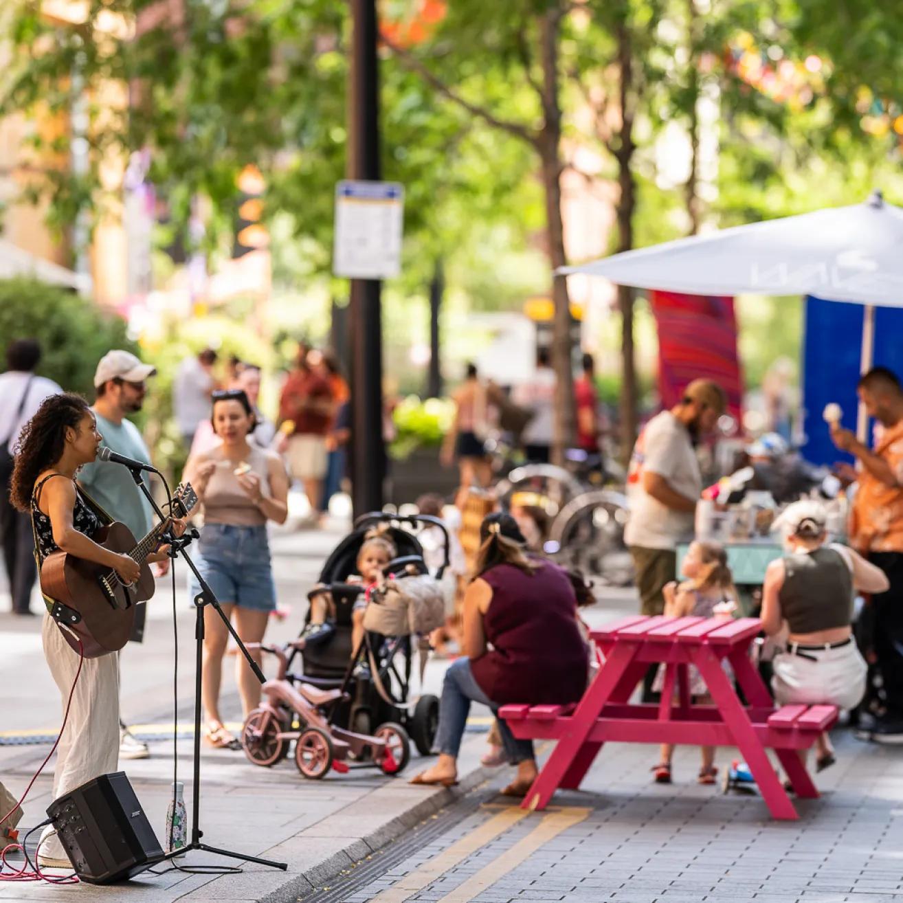 Public art and outdoor events at Canary Wharf