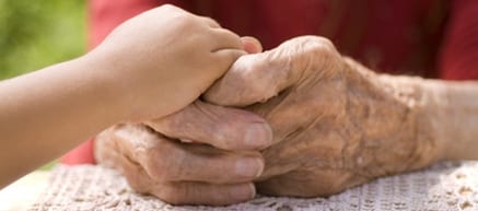 9 Practical Tips to Rebuild Our Ties of Kinship This Ramadan