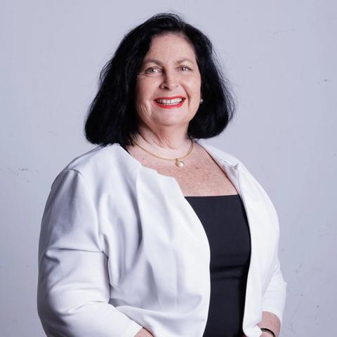 Jennifer Mills