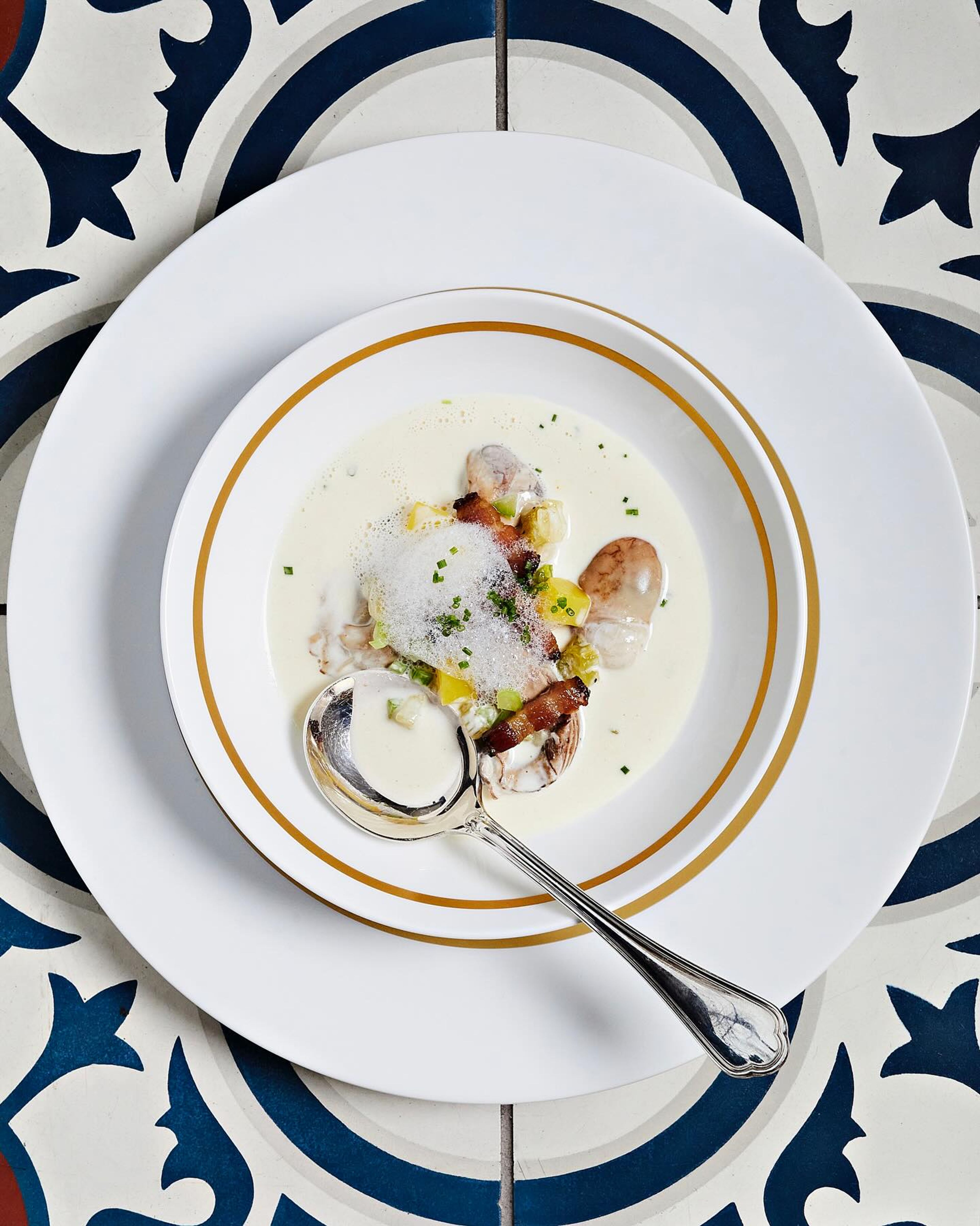 Peet’s oyster stew with local Wild Divers oysters at Bas Rouge (photo: Bluepoint Hospitality)