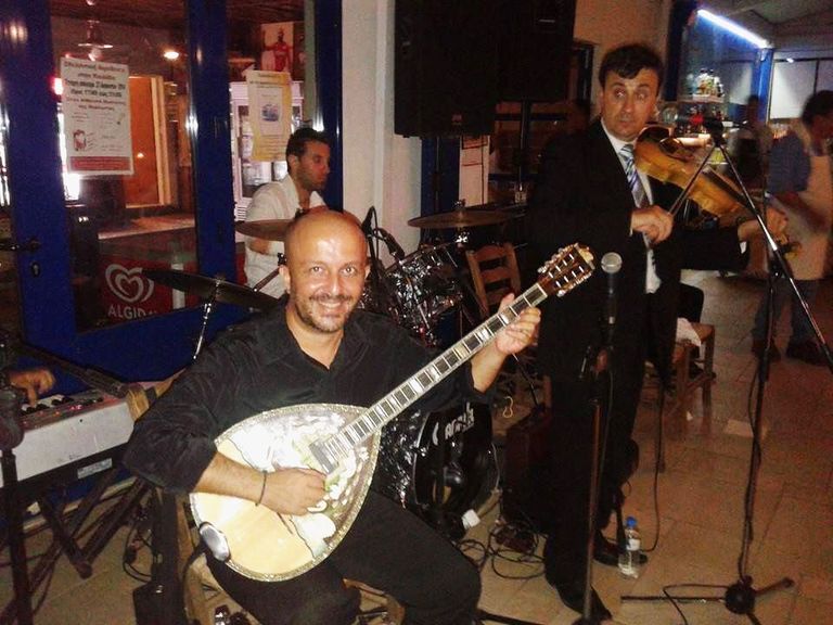 Γαμήλιο γλέντι μέχρι το πρωϊ