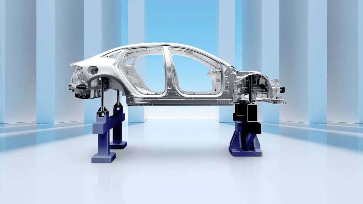 BYD Seal: An Electric Sedan For The Future - Car News Road Test & Performance Review