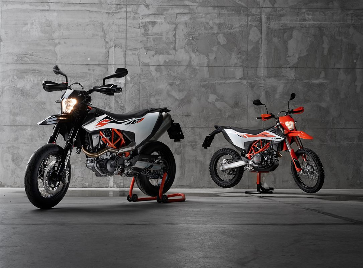 New KTM 690 Rally spied testing in Europe - Automotive Road Test & Performance Review