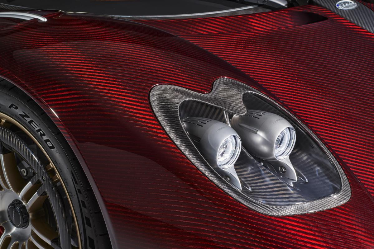 Pagani Utopia Roadster: Arte Italiana - Car News Road Test & Performance Review