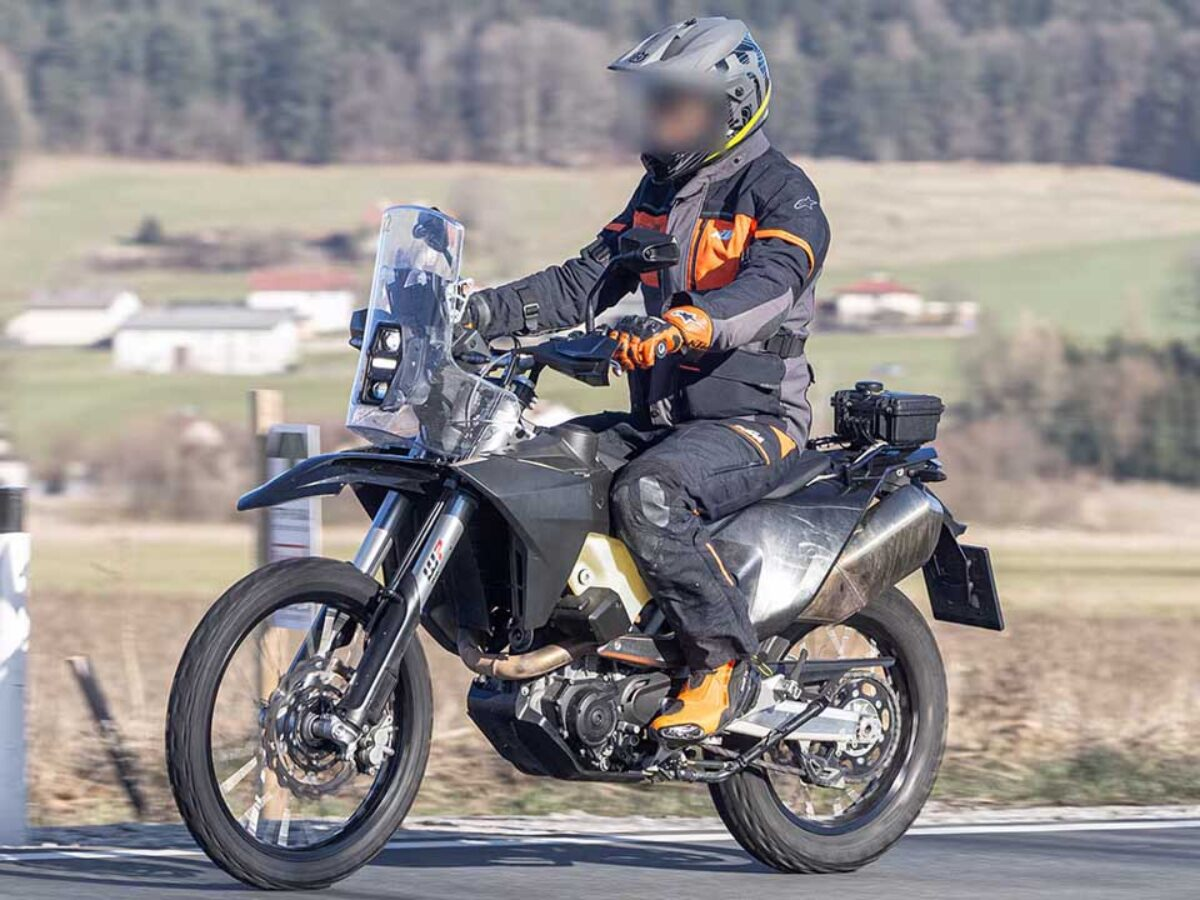 New KTM 690 Rally spied testing in Europe