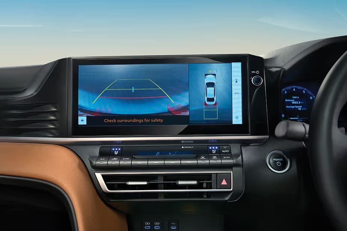 New Toyota Camry Launched in India - Car News Road Test & Performance Review