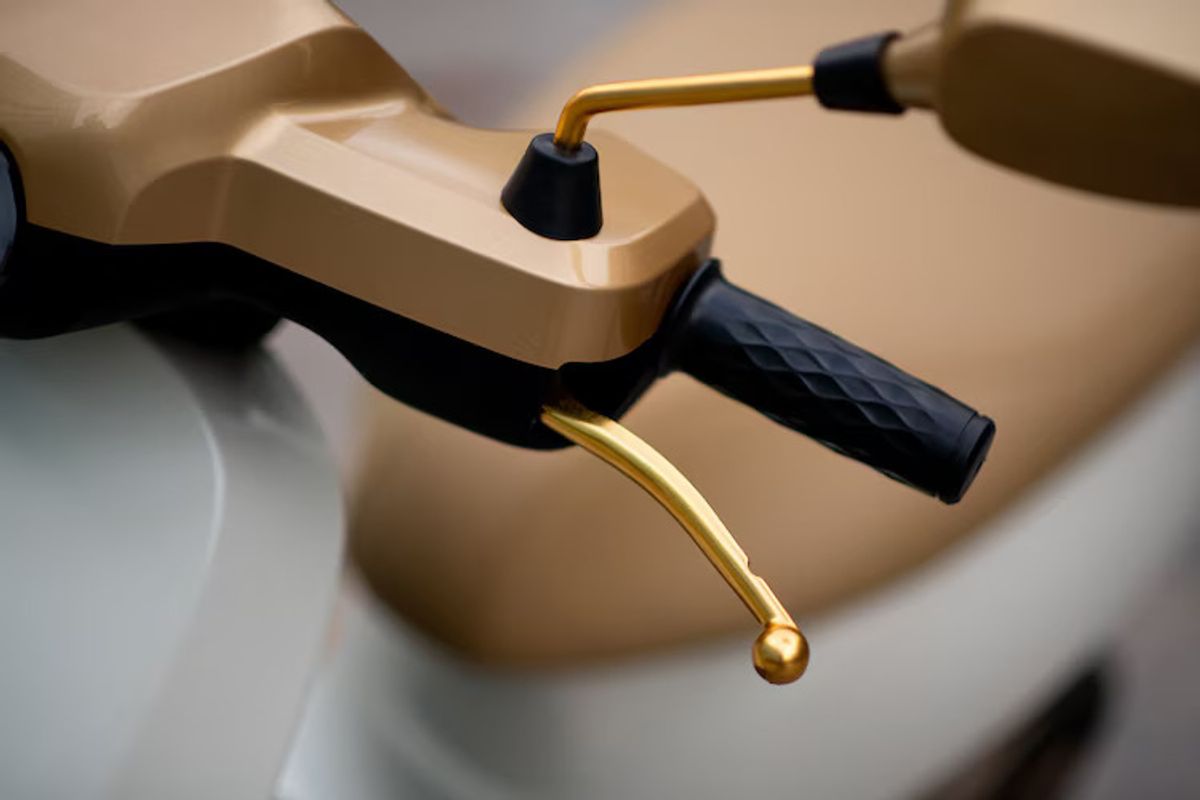 24K Gold On A Scooter!! Ola Reveals S1 Pro Sona Edition - Bikes News Road Test & Performance Review