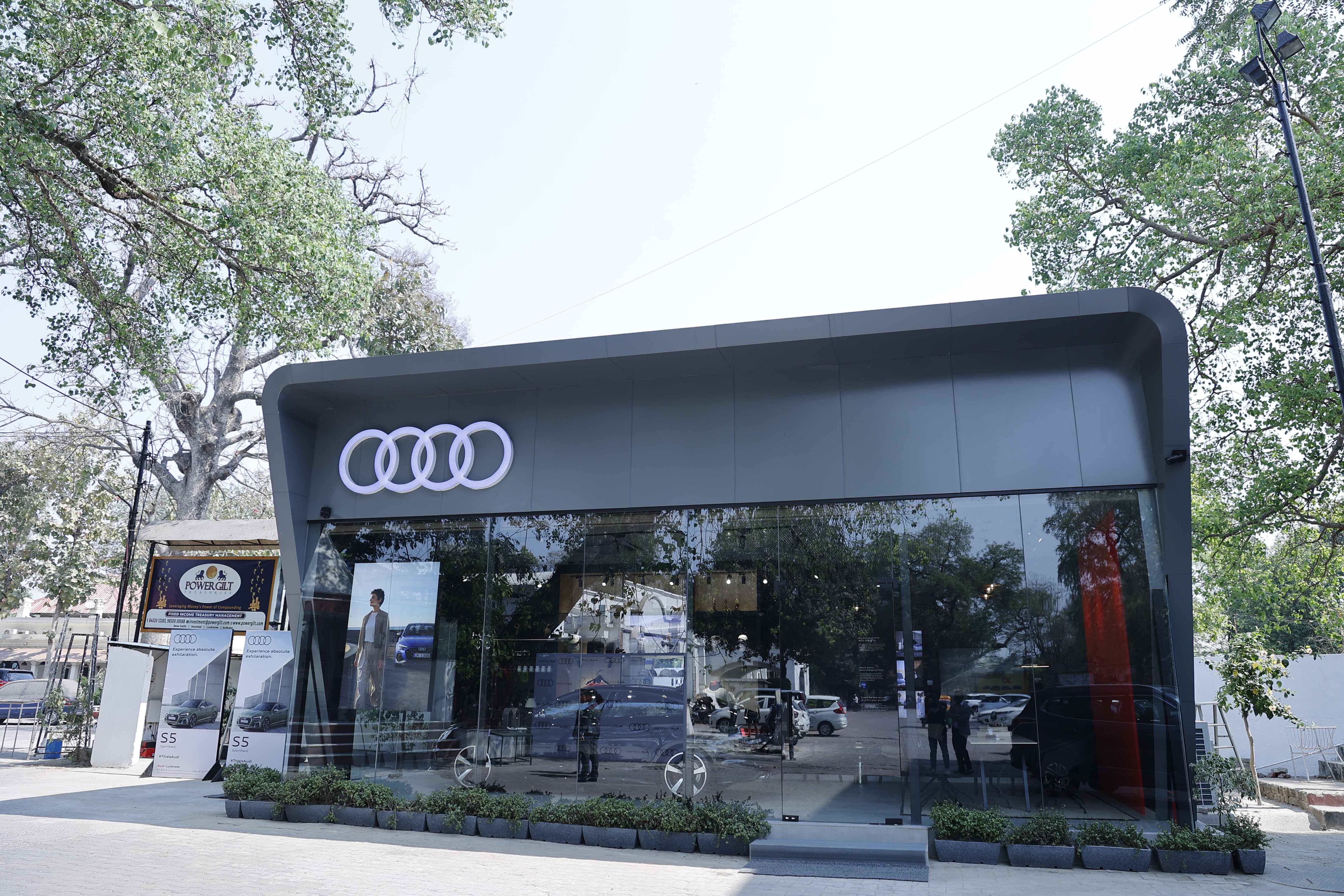 Audi India Opens Pop-Up Store in Kanpur
