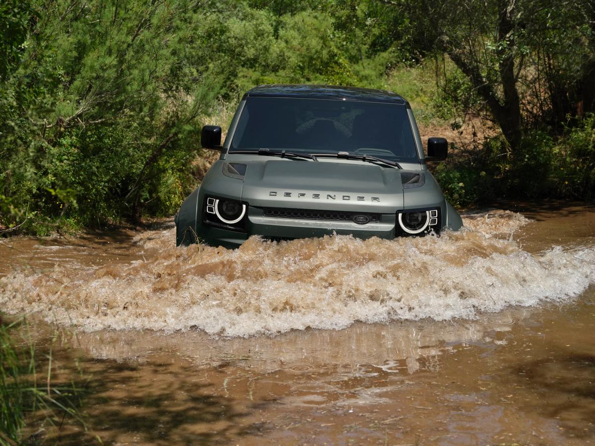 Land Rover Defender Octa: Pricing and Variants - Car News Road Test & Performance Review