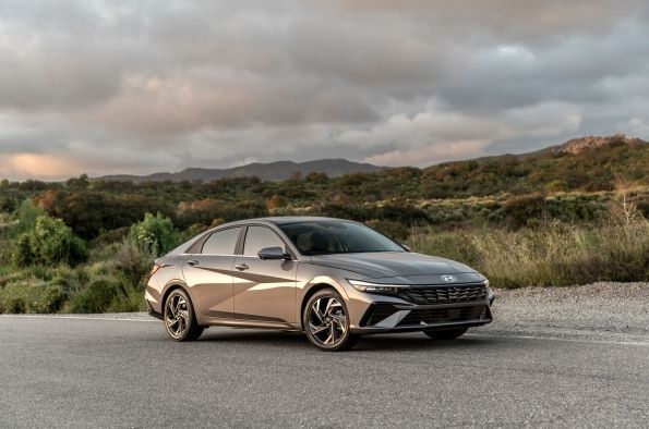 Breaking: Hyundai To Reintroduce Physical Buttons!!! - Car News Road Test & Performance Review
