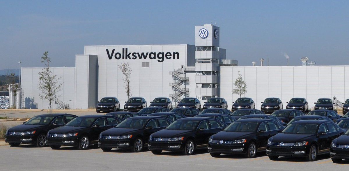 India’s Car Dealerships Facing Record Inventory as Sales Momentum Slows
