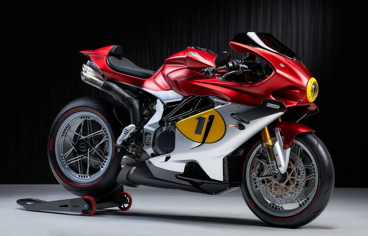 Celebrating a MotoGP legend - Giacomo Agostini; MV Agusta launches the limited edition Superveloche 1000 Ago - Bikes News Road Test & Performance Review