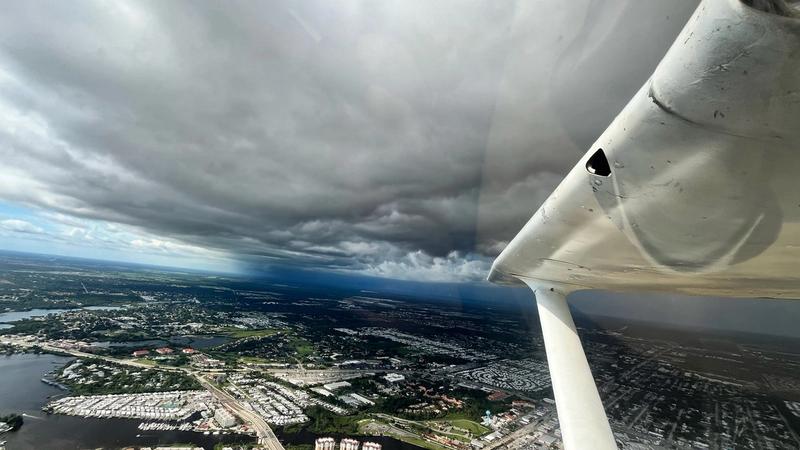 Why Turbulence Feels Terrifying But Almost Never Is: The Physics of Bumpy Air