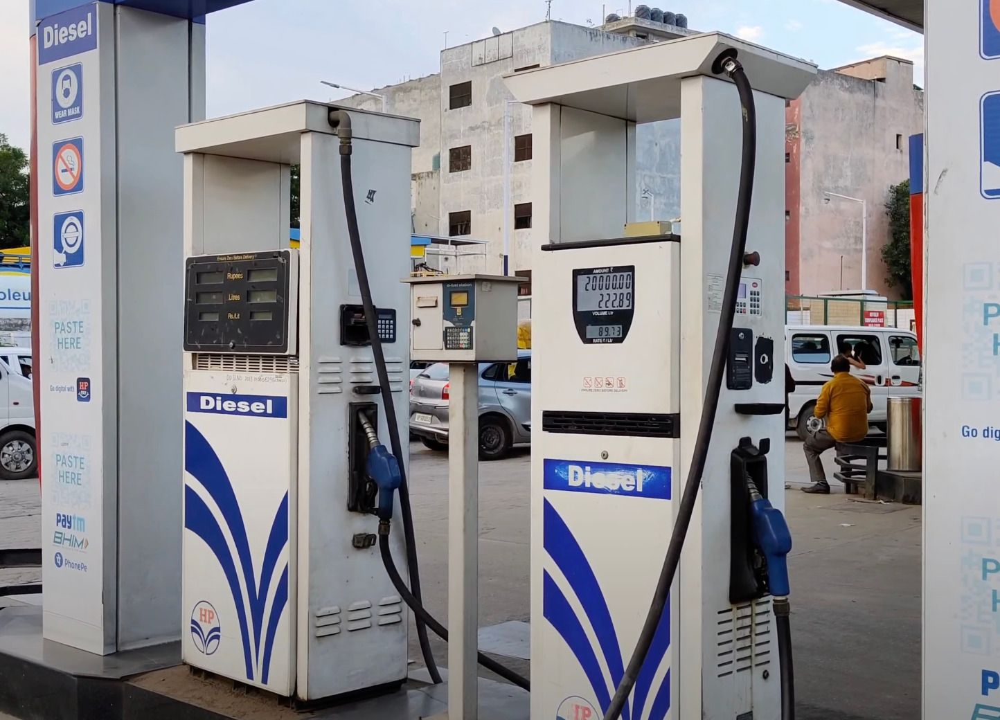 Diesel Ban In Mumbai How Nitin Gadkari’s Policies And Mumbai High Court’s Hint Are Hurting Diesel Vehicle Owners