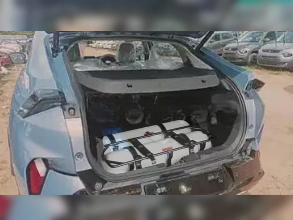 Tata Curvv CNG Spotted Before Launch!!!! - Car News Road Test & Performance Review