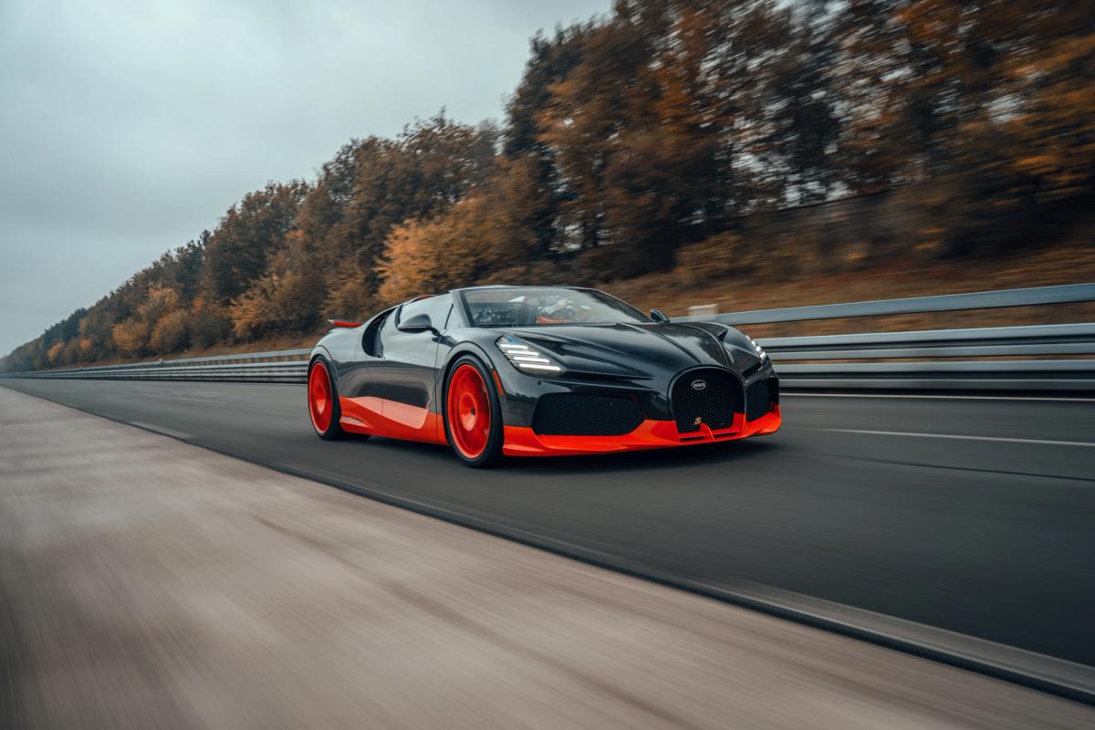 The Bugatti W16 Mistral Makes A New World Record For The Highest Top Speed Ever Attained By An Open-Top Car - Car News Road Test & Performance Review