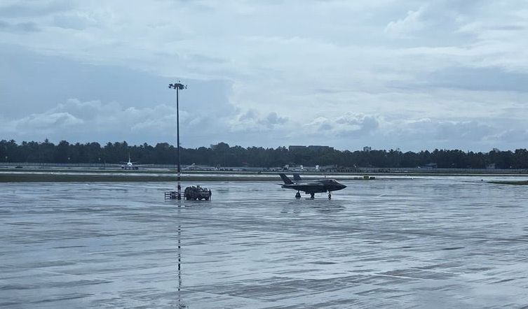 UK F-35B Makes Emergency Landing in India, Awaits Engineering Support - Aviation