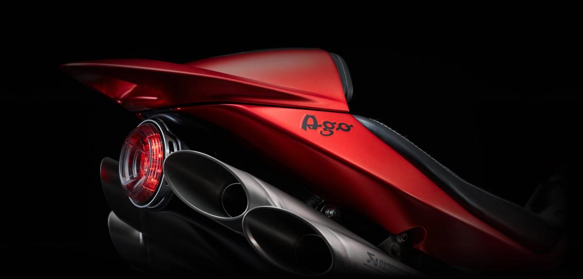 Celebrating a MotoGP legend - Giacomo Agostini; MV Agusta launches the limited edition Superveloche 1000 Ago - Bikes News Road Test & Performance Review